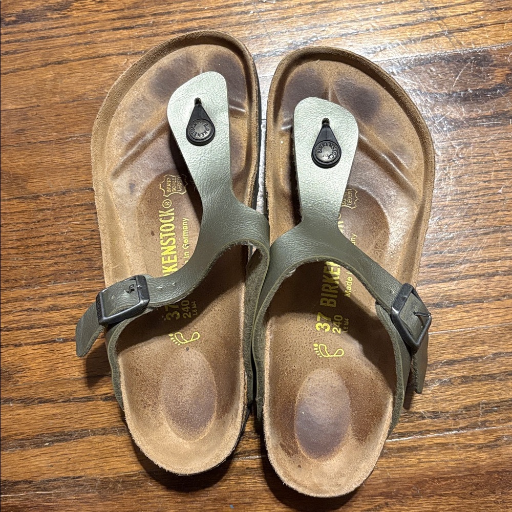 Birkenstock Khaki Toe Loop Sandals